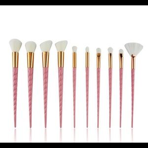 10 unicorn make up brushes
